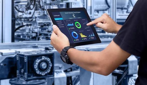How Field Services Management Software Helps Standardize Field Operations